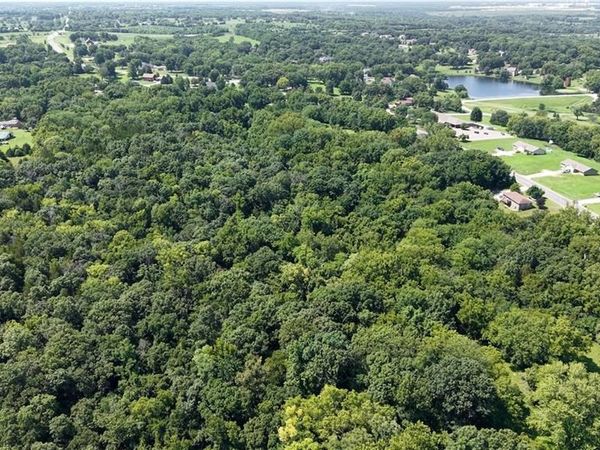 8535 Kill Creek Road, De Soto, KS 66018