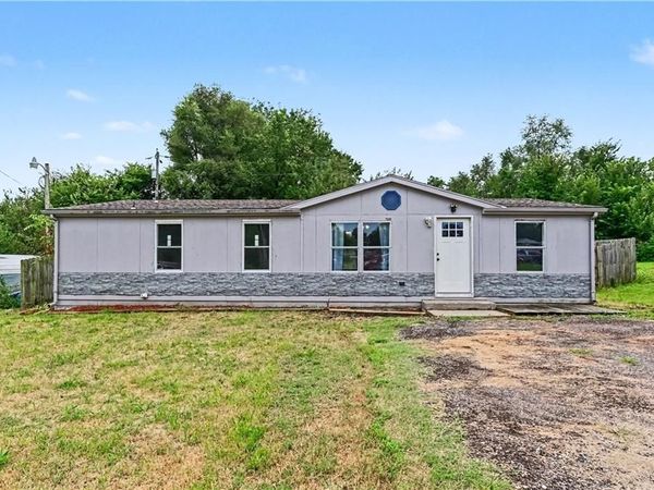 602 Ratz Street, Valley Falls, KS 66088