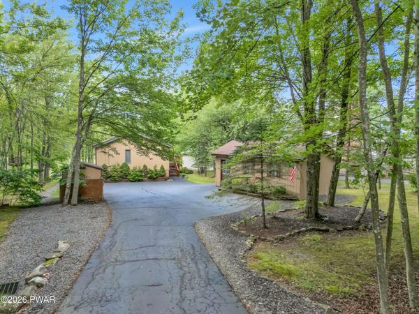 123 S Fairway Drive , Lake Ariel, PA 18436