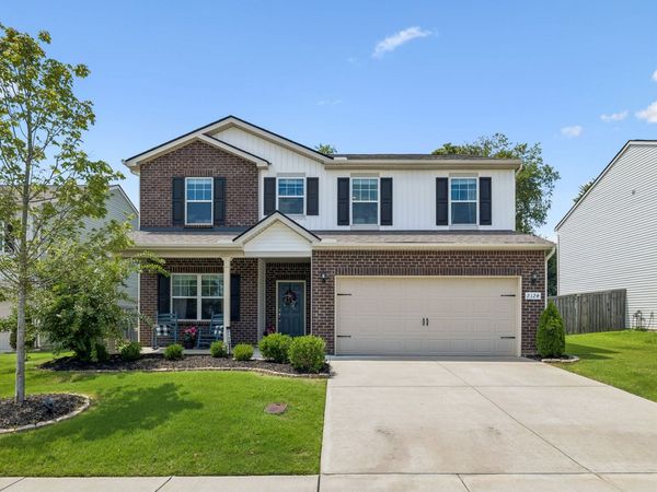 2124 Houston Bnd E, Lebanon, TN 37087