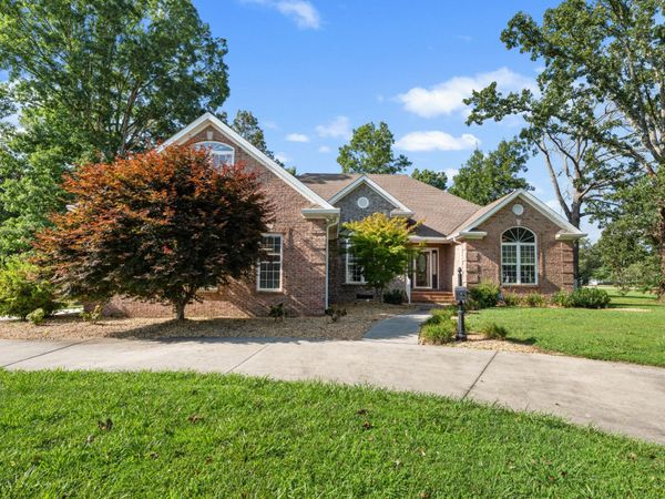 142 Heritage Cir , Manchester, TN 37355