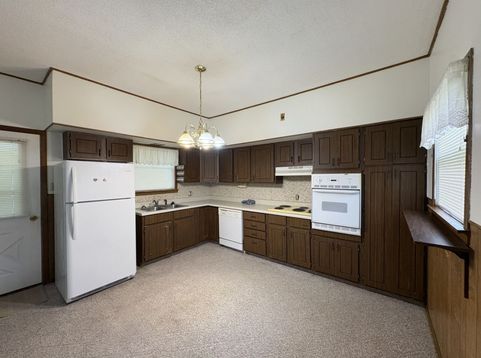 Main Photo