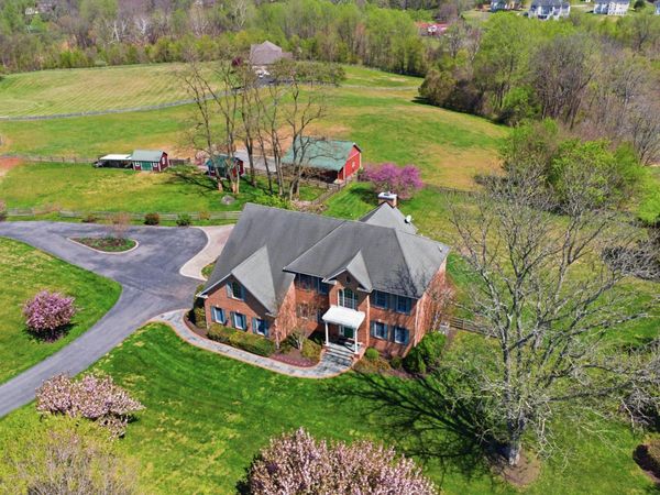 18905 CELEBRITY LANE, SANDY SPRING, MD 20860