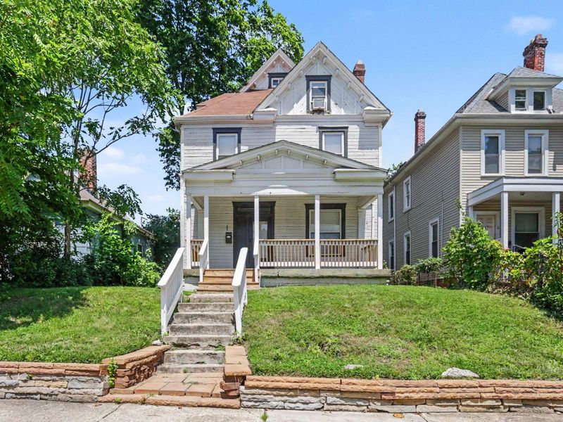 68 E Patterson Avenue, Columbus, OH 43202 Photo 2