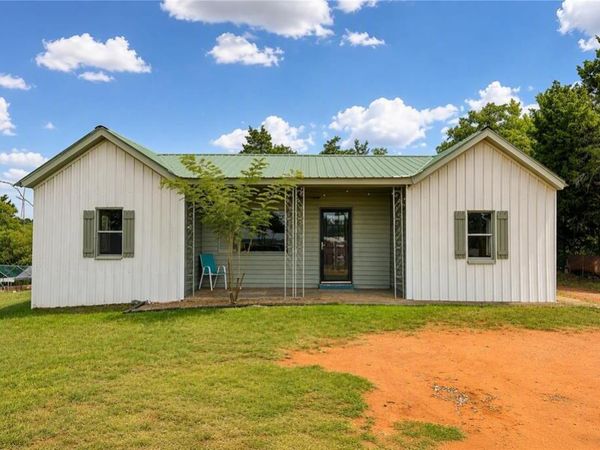 21201 E Sixth Street, Hinton, OK 73047