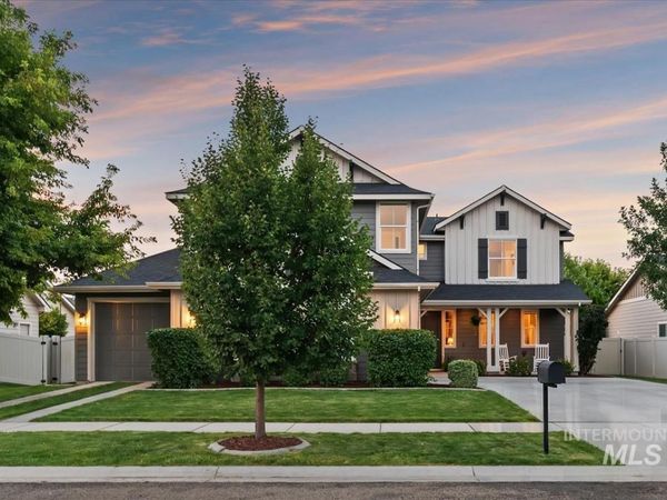 1474 W Bear Track Dr, Meridian, ID 83642