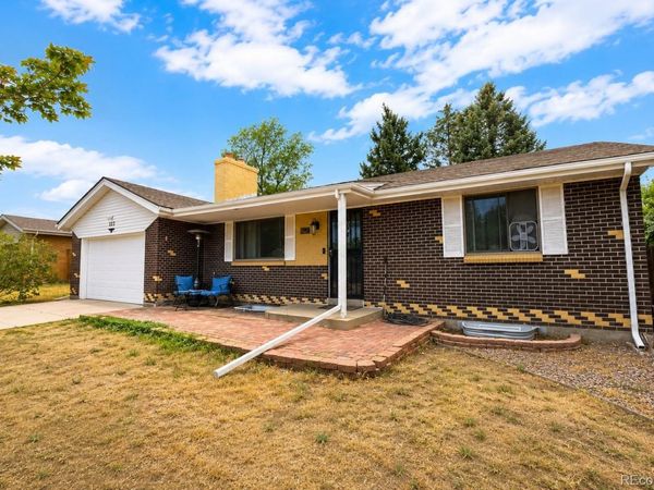 322 S Peoria Circle, Aurora, CO 80012