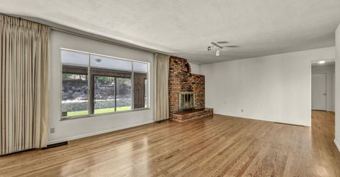 3490 W Plumb Lane, Reno, NV 89509 Photo