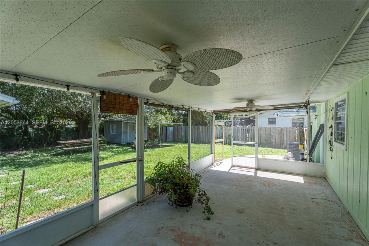 618 SW Ray Ave, Port Saint Lucie, FL 34983 Photo