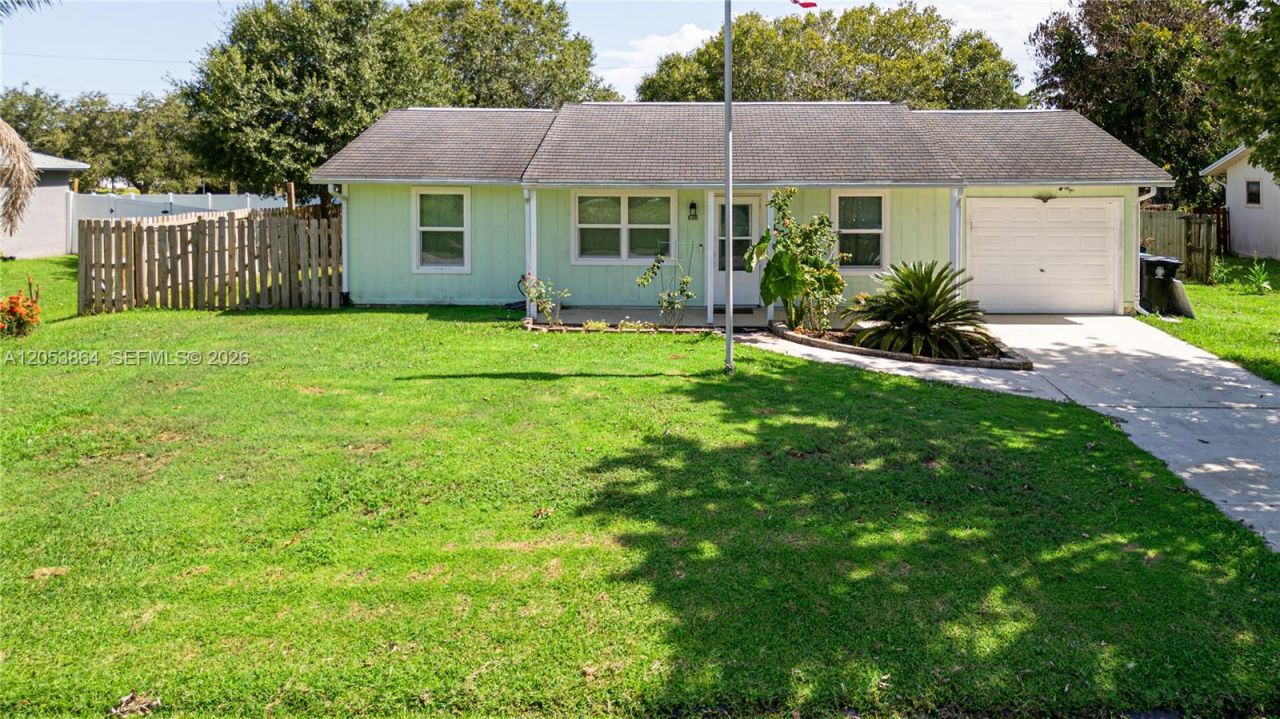 618 SW Ray Ave, Port Saint Lucie, FL 34983 Photo