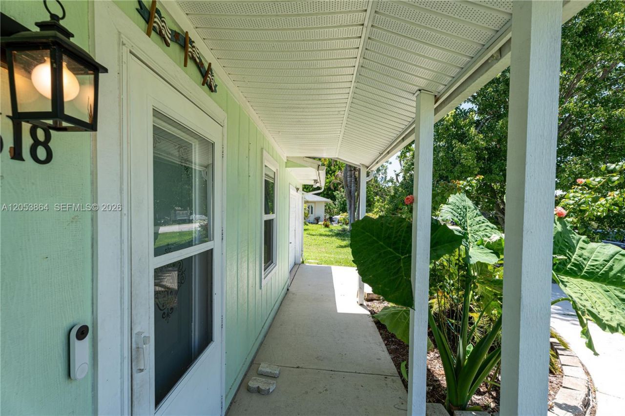 618 SW Ray Ave, Port Saint Lucie, FL 34983 Photo