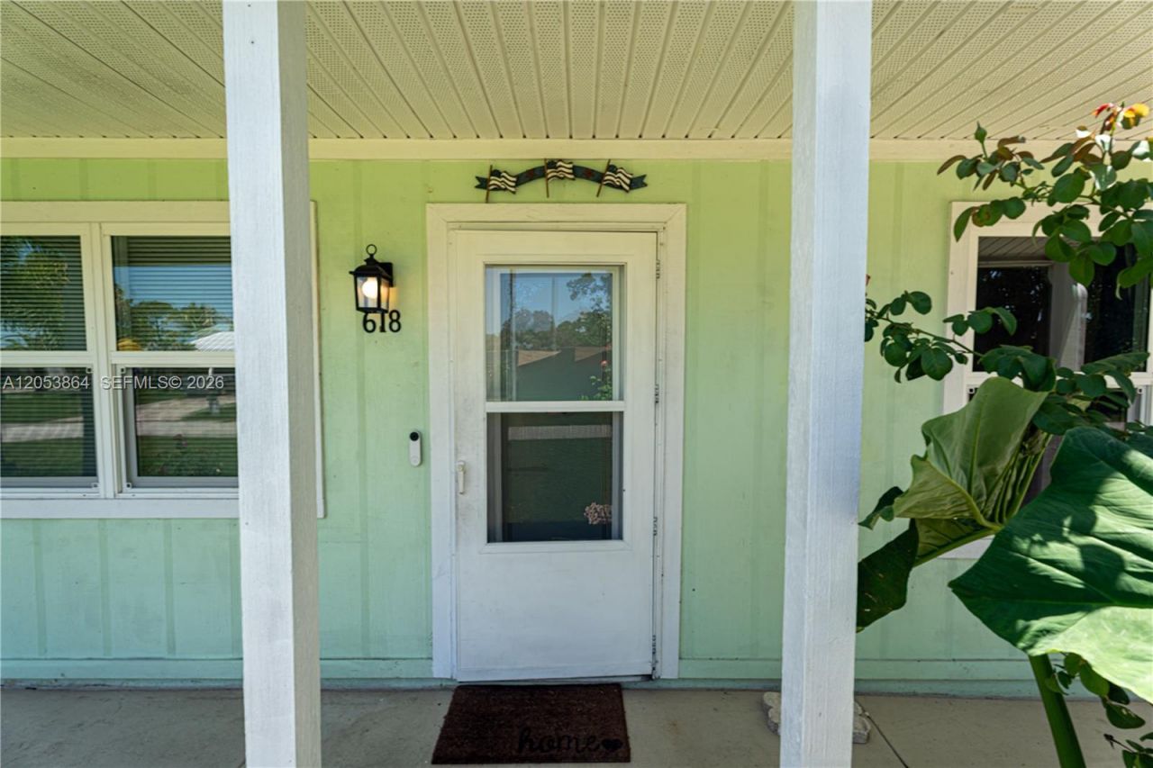 618 SW Ray Ave, Port Saint Lucie, FL 34983 Photo
