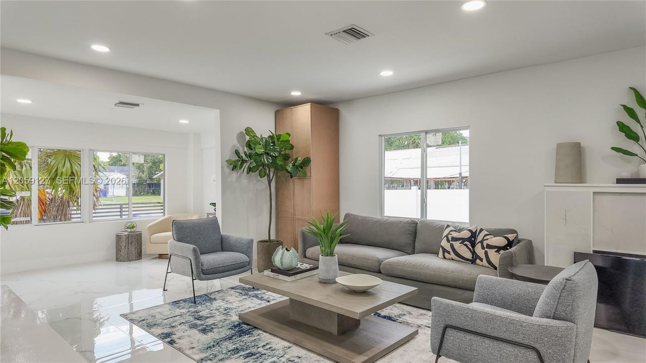 3389 NW 14th Ave , Miami, FL 33142 Photo