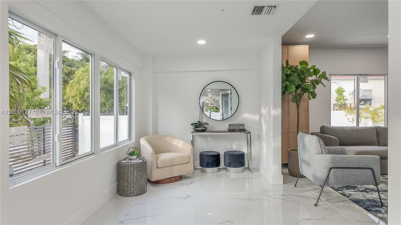 3389 NW 14th Ave , Miami, FL 33142 Photo