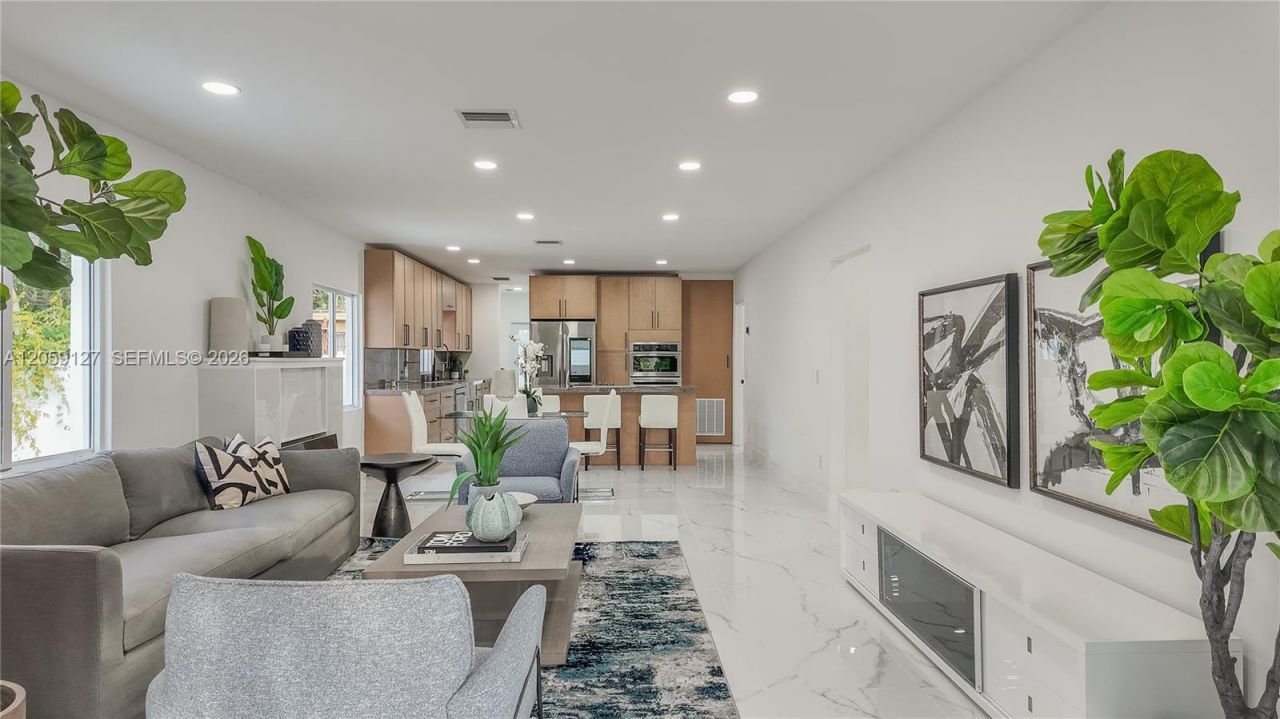 3389 NW 14th Ave , Miami, FL 33142 Photo