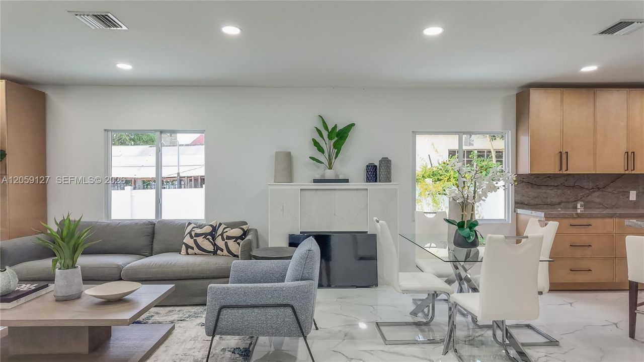 3389 NW 14th Ave , Miami, FL 33142 Photo