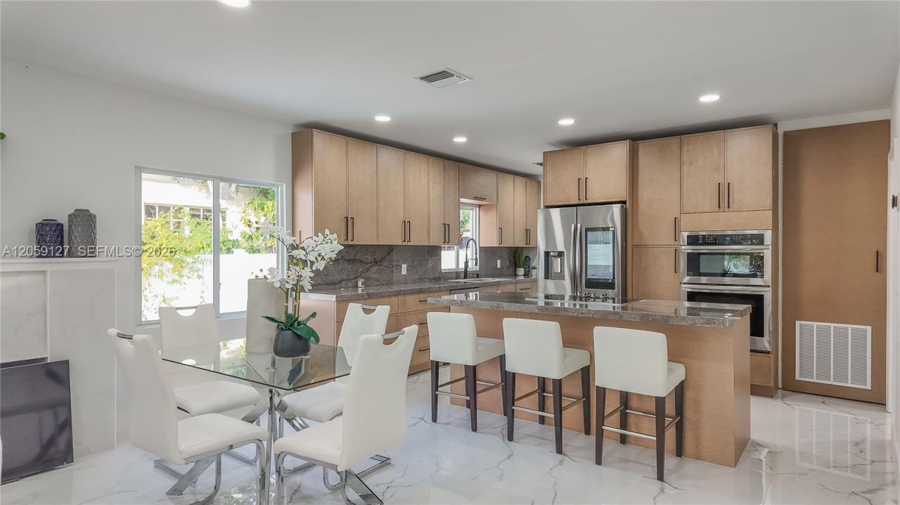 3389 NW 14th Ave , Miami, FL 33142 Photo