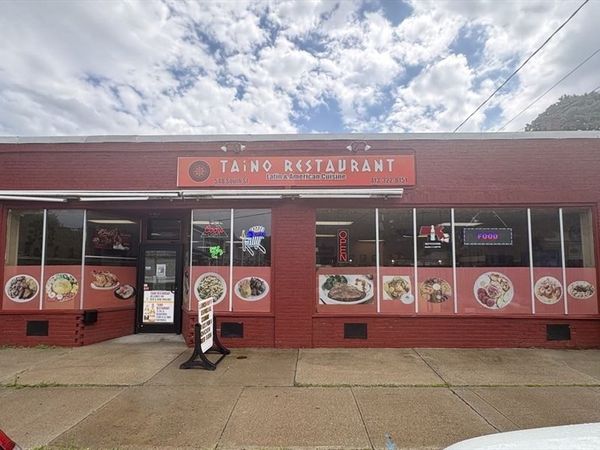 548 South St, Holyoke, MA 01040