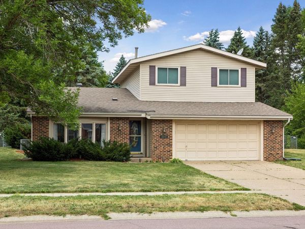 14945 Dundee Avenue , Apple Valley, MN 55124