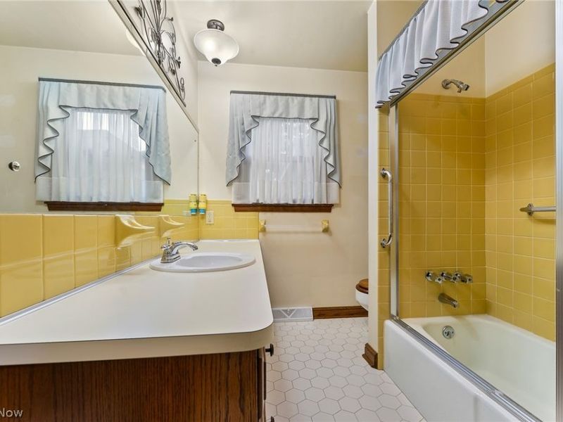 1827 Brockton Drive, Austintown, OH 44511 Photo 25