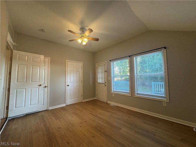 2044 Halstead, Lakewood, OH 44107 Photo 17