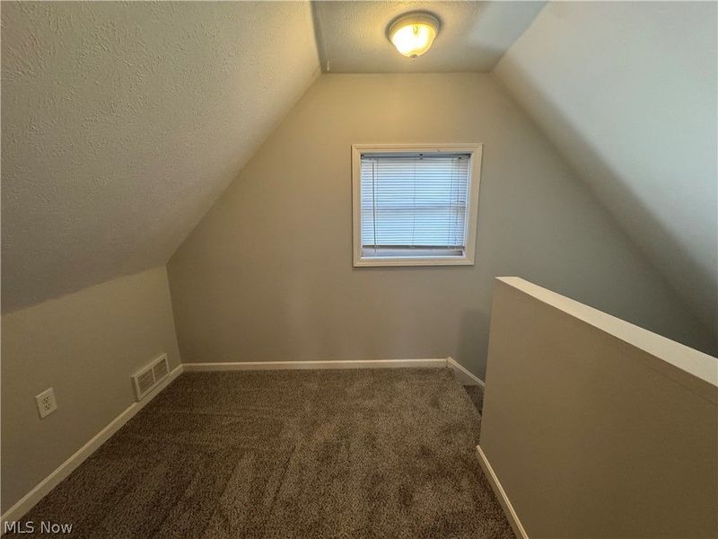 2044 Halstead, Lakewood, OH 44107 Photo 21