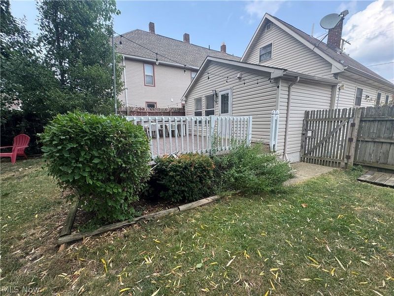 2044 Halstead, Lakewood, OH 44107 Photo 8