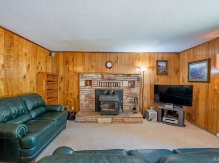 836 Hazel Drive, South Lake Tahoe, CA 96150 Photo