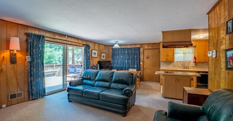 836 Hazel Drive, South Lake Tahoe, CA 96150 Photo