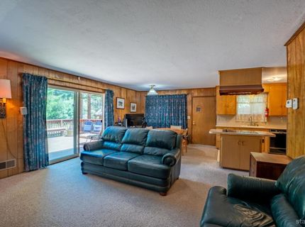 836 Hazel Drive, South Lake Tahoe, CA 96150 Photo