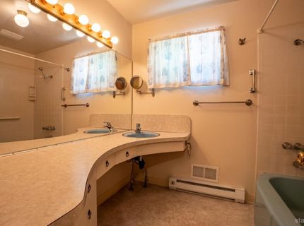 836 Hazel Drive, South Lake Tahoe, CA 96150 Photo