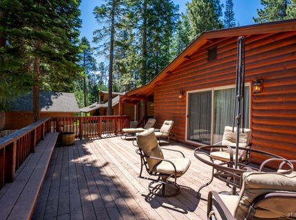 836 Hazel Drive, South Lake Tahoe, CA 96150 Photo