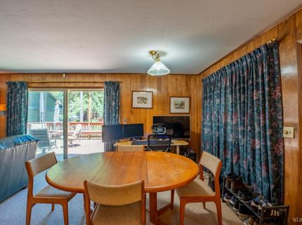836 Hazel Drive, South Lake Tahoe, CA 96150 Photo