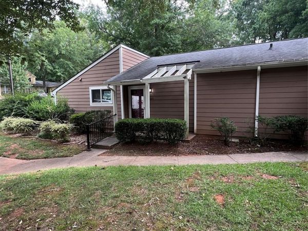 1050 Sardis Cove Drive , Charlotte, NC 28270