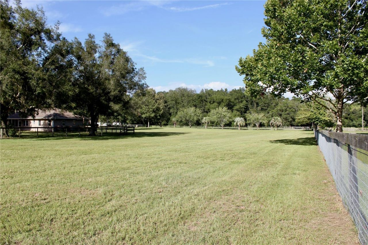 17650 NW 71st Avenue, Trenton, FL 32693 Photo
