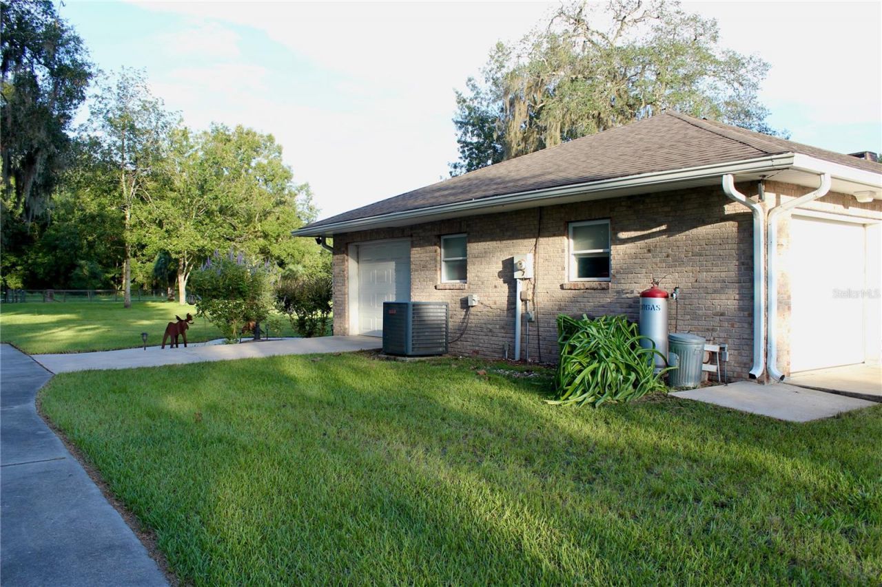 17650 NW 71st Avenue, Trenton, FL 32693 Photo