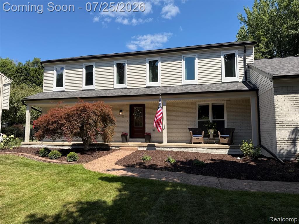 1120 Hackberry Circle, Rochester Hills, MI 48309 Main Photo