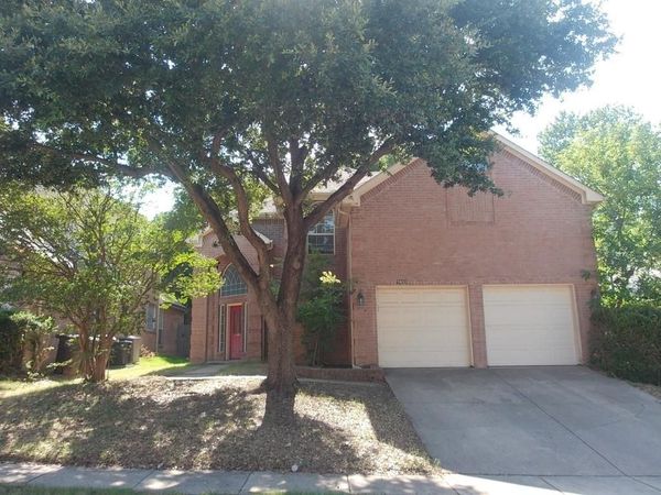 7433 Buckskin Court , Fort Worth, TX 76137