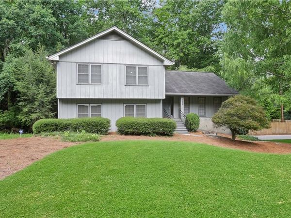 4960 Hidden Branches Circle, Dunwoody, GA 30338