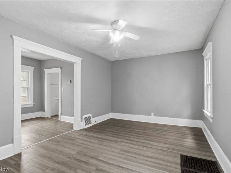980 Pardee Avenue, Akron, OH 44306 Photo 8