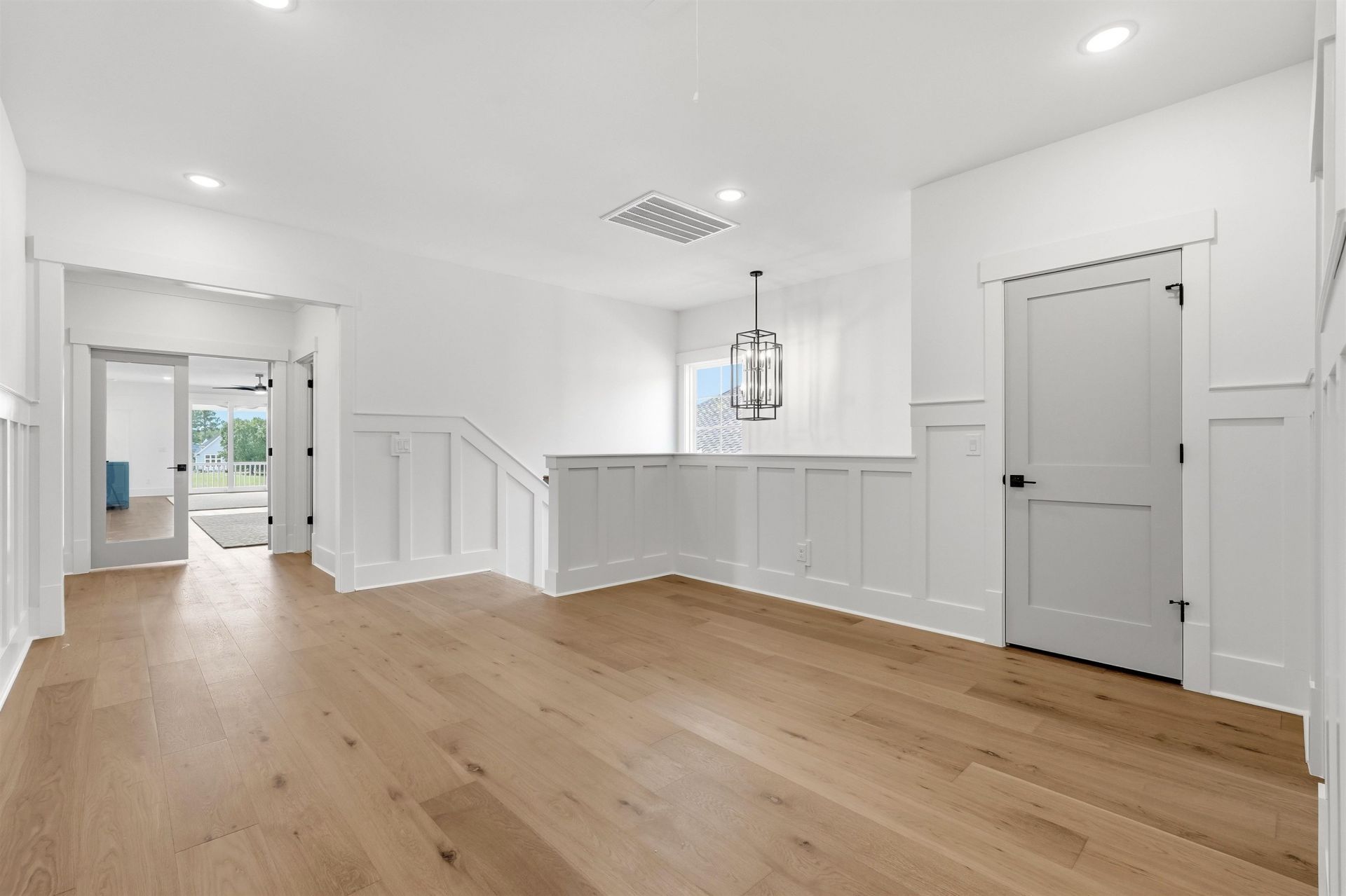 896 Waterbridge Blvd. Photo 29