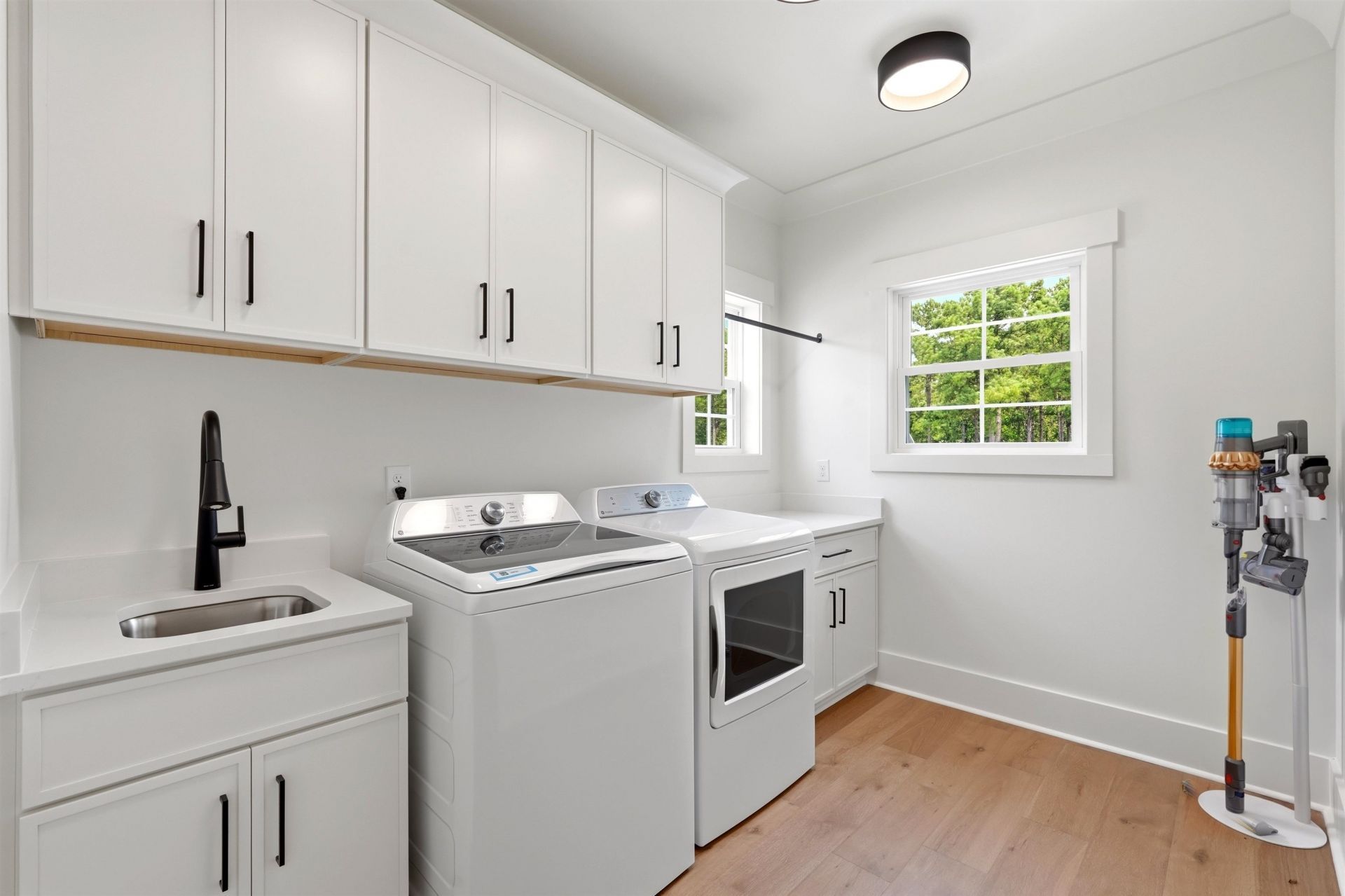 896 Waterbridge Blvd. Photo 41