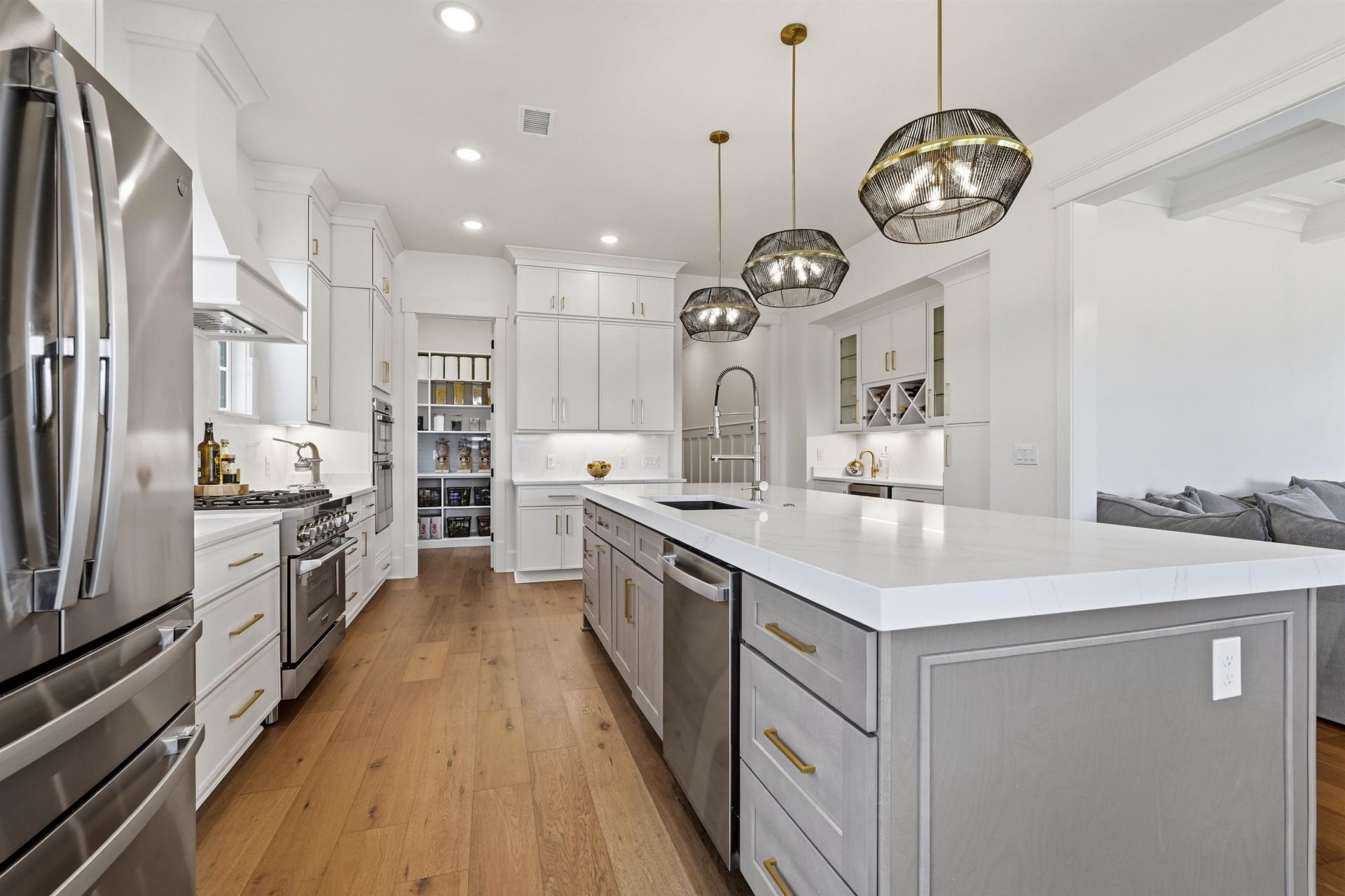 896 Waterbridge Blvd. Photo 9