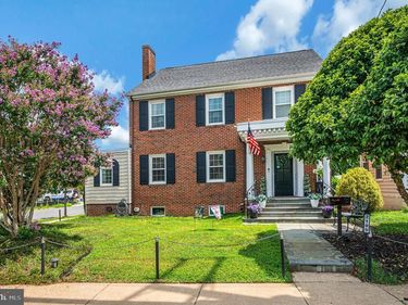 2109 FALL HILL AVENUE, FREDERICKSBURG, VA 22401
