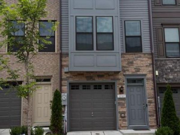 10305 VISTA SOLA WAY , LANHAM, MD 20706