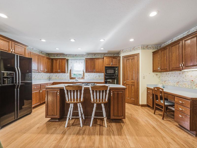 8429 London Groveport Road, Grove City, OH 43123 Photo 21