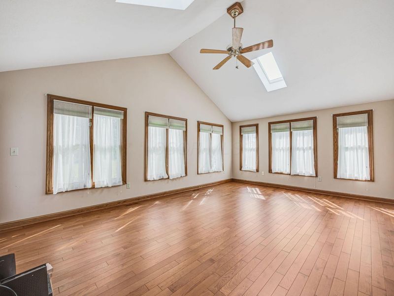 8429 London Groveport Road, Grove City, OH 43123 Photo 25
