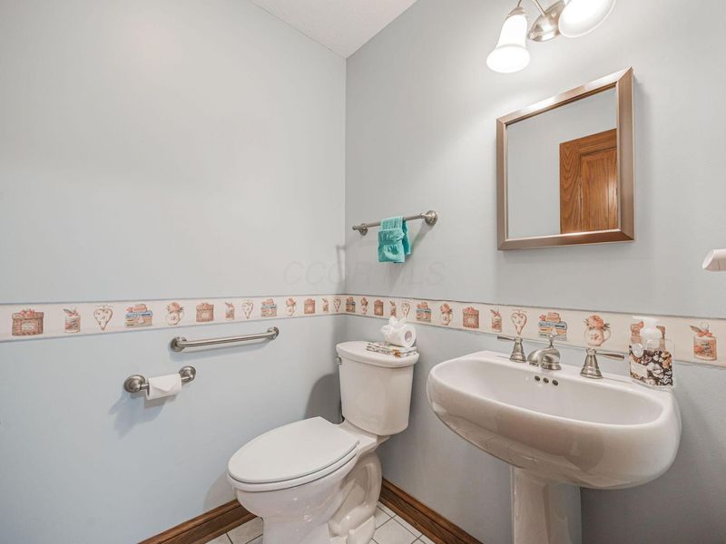 8429 London Groveport Road, Grove City, OH 43123 Photo 27