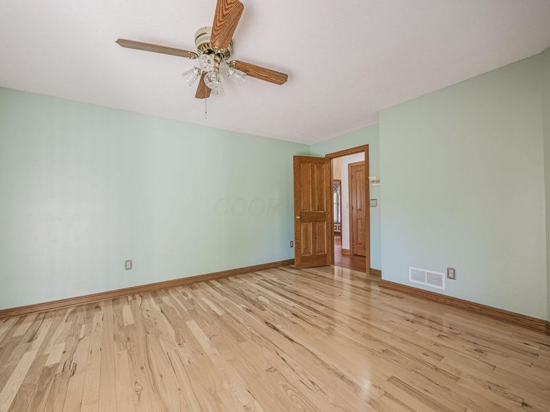8429 London Groveport Road, Grove City, OH 43123 Photo 29