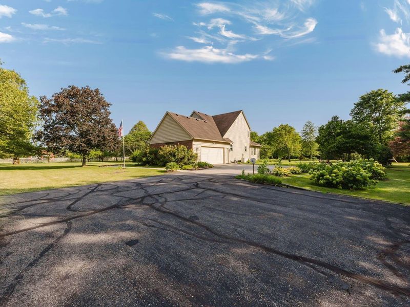 8429 London Groveport Road, Grove City, OH 43123 Photo 5